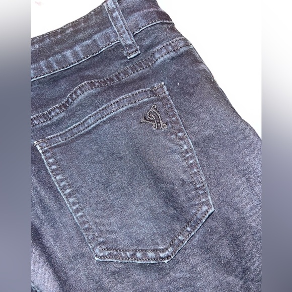 Size 7-8 black, ripped, ankle cropped VIP jeans - Picture 3 of 3